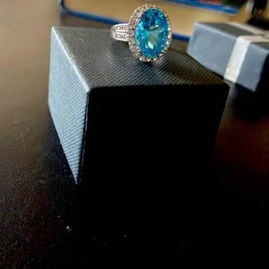 Blue topaz ring